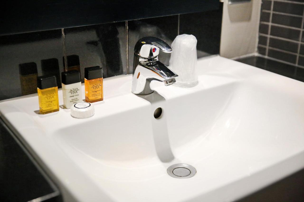 Denham Grove Hotel Luaran gambar
